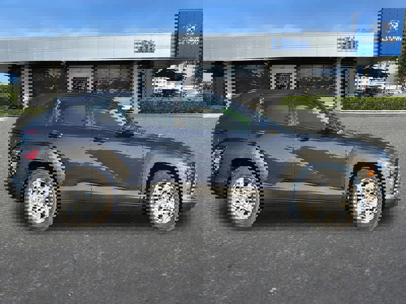 New 2026 Hyundai Kona SE image 9