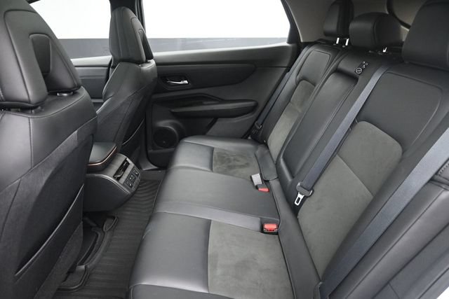 Used 2023 Nissan Ariya AWD image 19