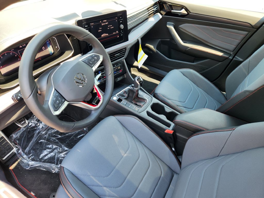 New 2026 Volkswagen Jetta GLI Autobahn FWD image 11