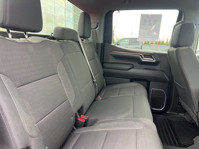 Used 2024 Chevrolet Silverado 1500 LT image 30