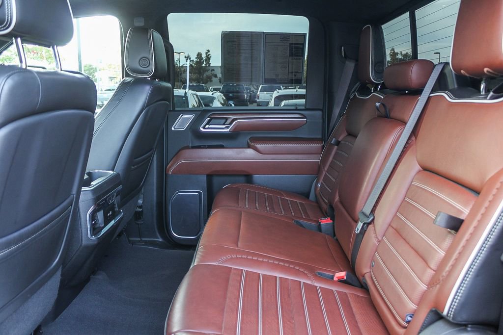 Used 2024 GMC Sierra 2500 Denali Ultimate AWD/4WD image 23