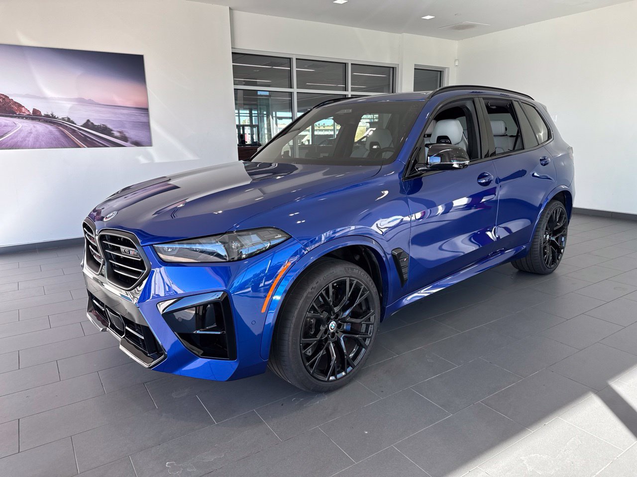 Used 2025 BMW X5 M Competition w/ Executive Package AWD/4WD image 4