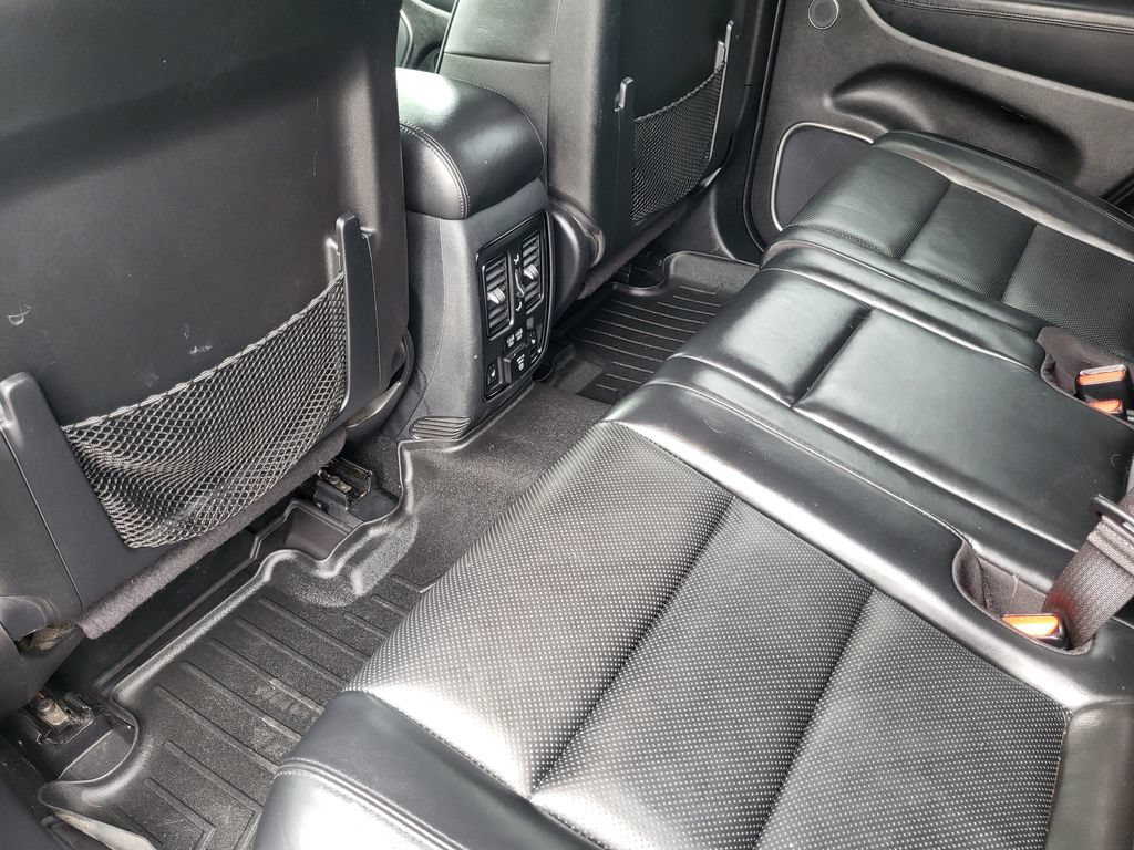 Used 2020 Jeep Grand Cherokee High Altitude AWD/4WD image 24