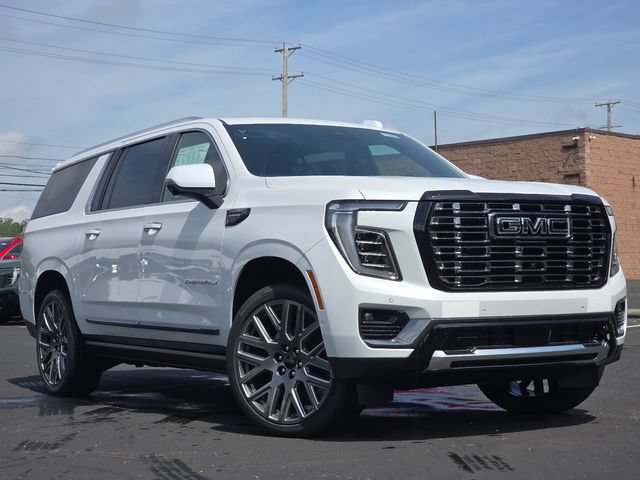 New 2026 GMC Yukon XL Denali Ultimate w/ LPO, Floor Liner Package AWD/4WD image 2