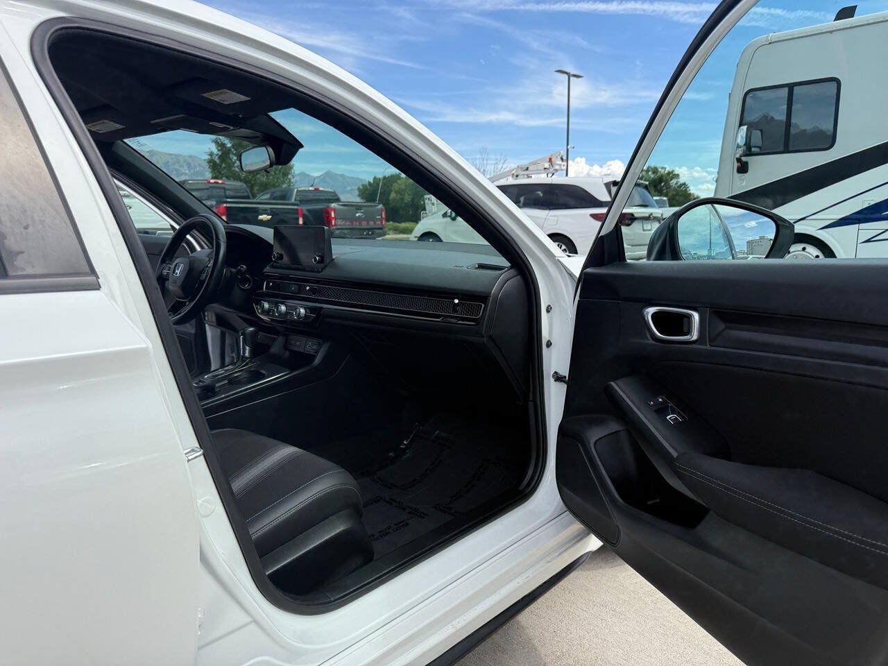 Used 2023 Honda Civic Sport image 21