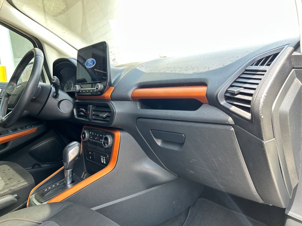 Used 2021 Ford EcoSport SE w/ SE Convenience Package FWD image 16