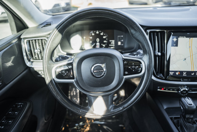 Used 2019 Volvo S60 T5 Momentum w/ Premium Package FWD image 25