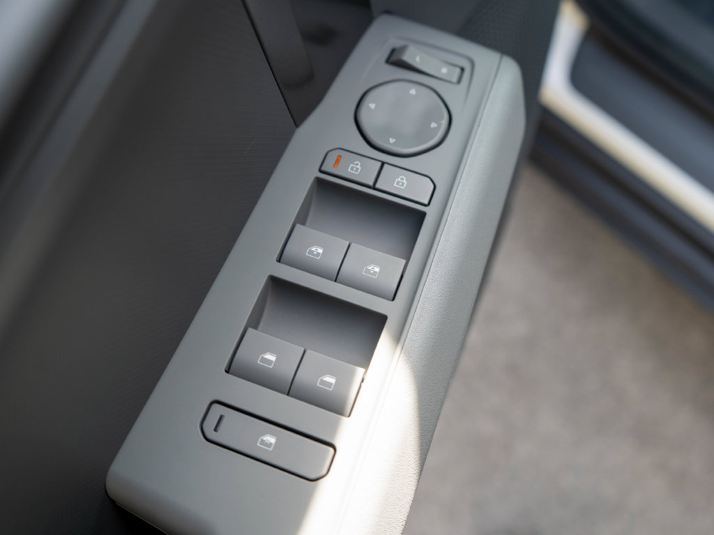 New 2027 Kia EV3 Wind AWD/4WD image 16