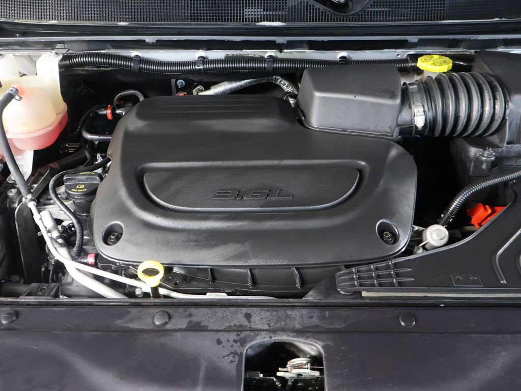 Used 2024 Chrysler Pacifica Limited FWD image 24
