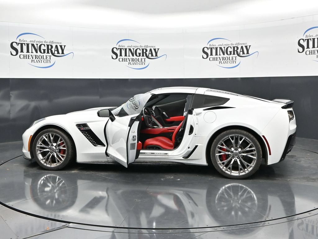 Used 2018 Chevrolet Corvette Z06 RWD image 37