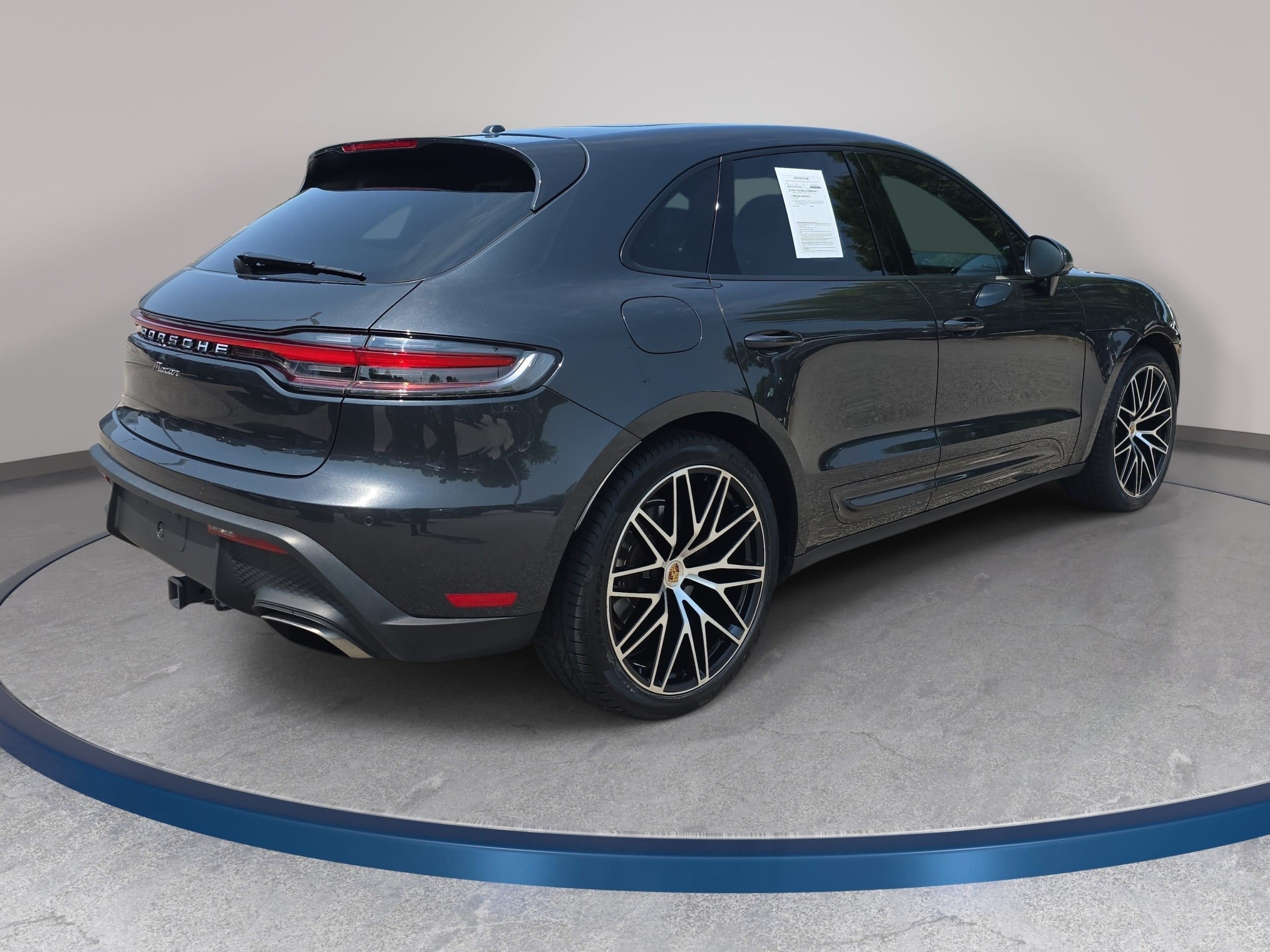 Used 2023 Porsche Macan Turbo AWD/4WD image 6