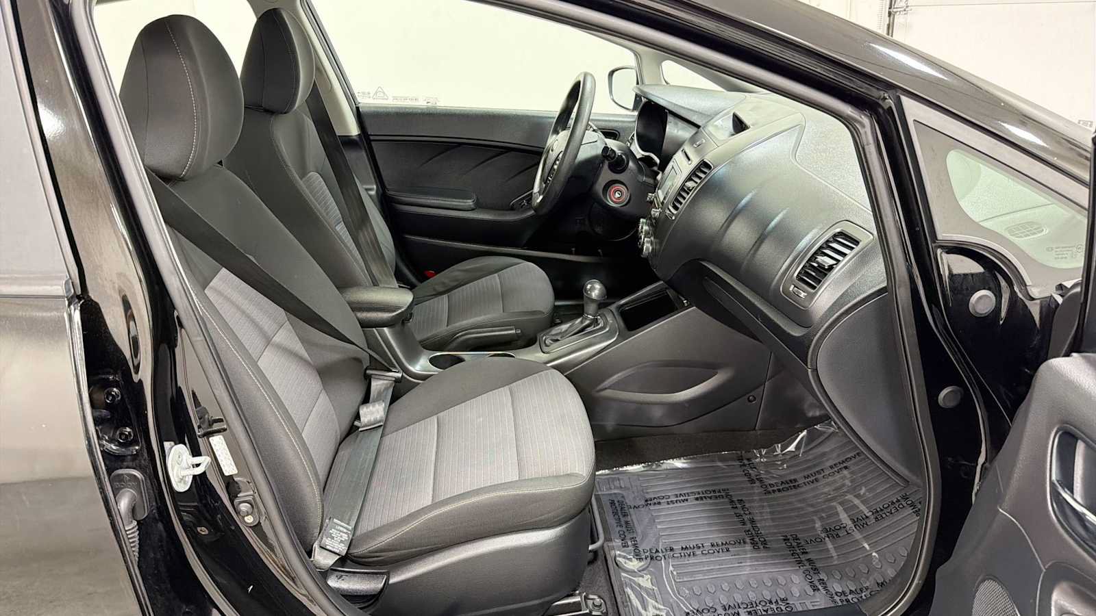 Used 2016 Kia Forte LX w/ LX Popular Plus Package FWD image 28