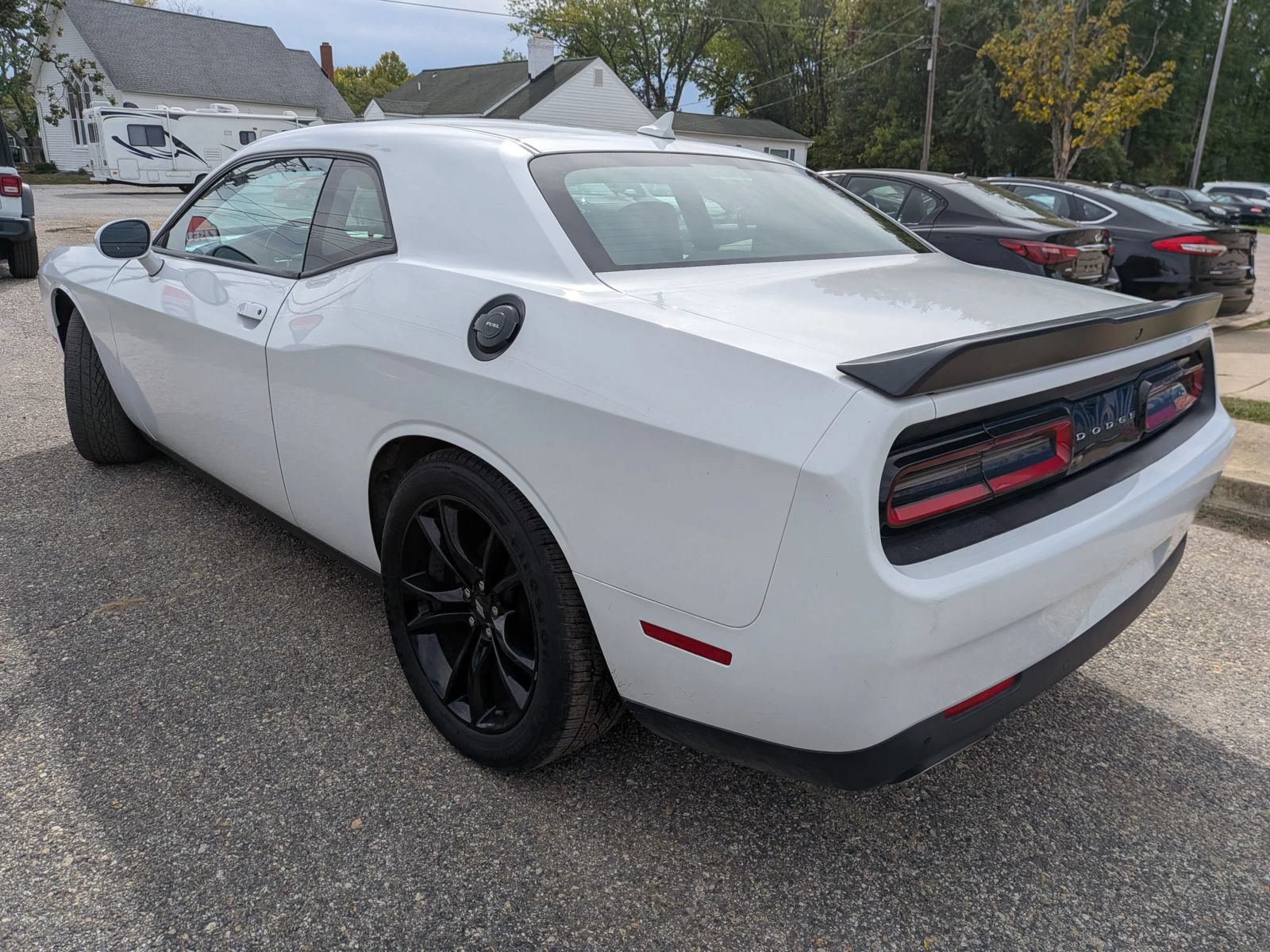 Used 2018 Dodge Challenger SXT Plus RWD image 3