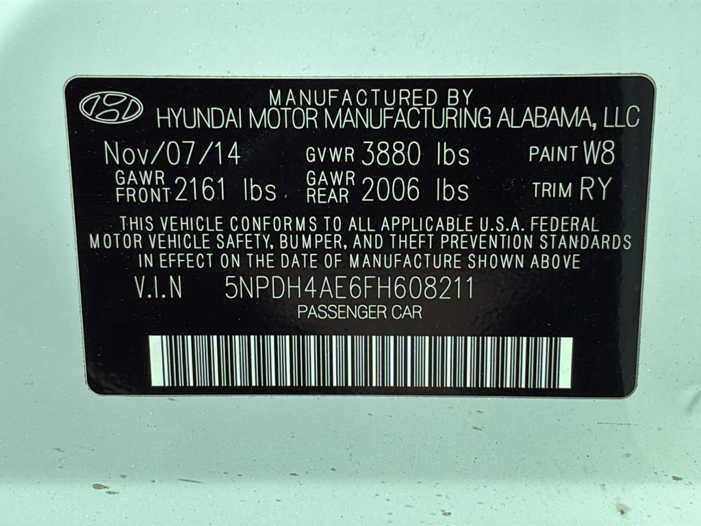 Used 2015 Hyundai Elantra Limited FWD image 29