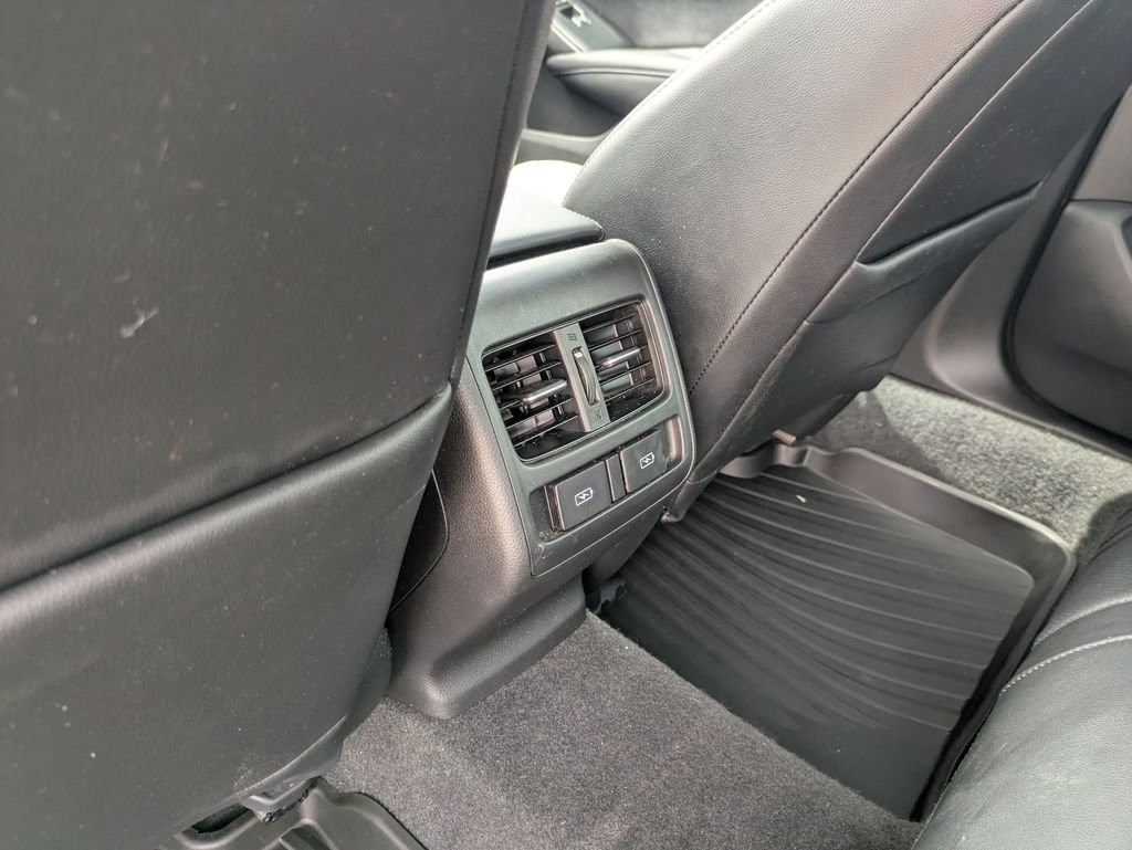 Used 2022 Honda Accord EX-L image 32