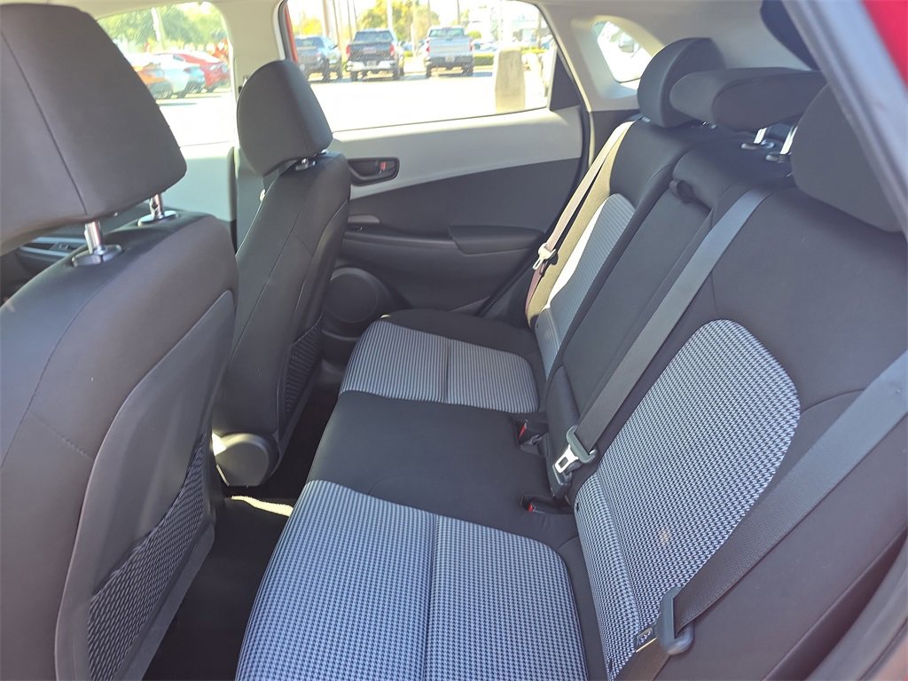 Used 2021 Hyundai Kona SEL image 9