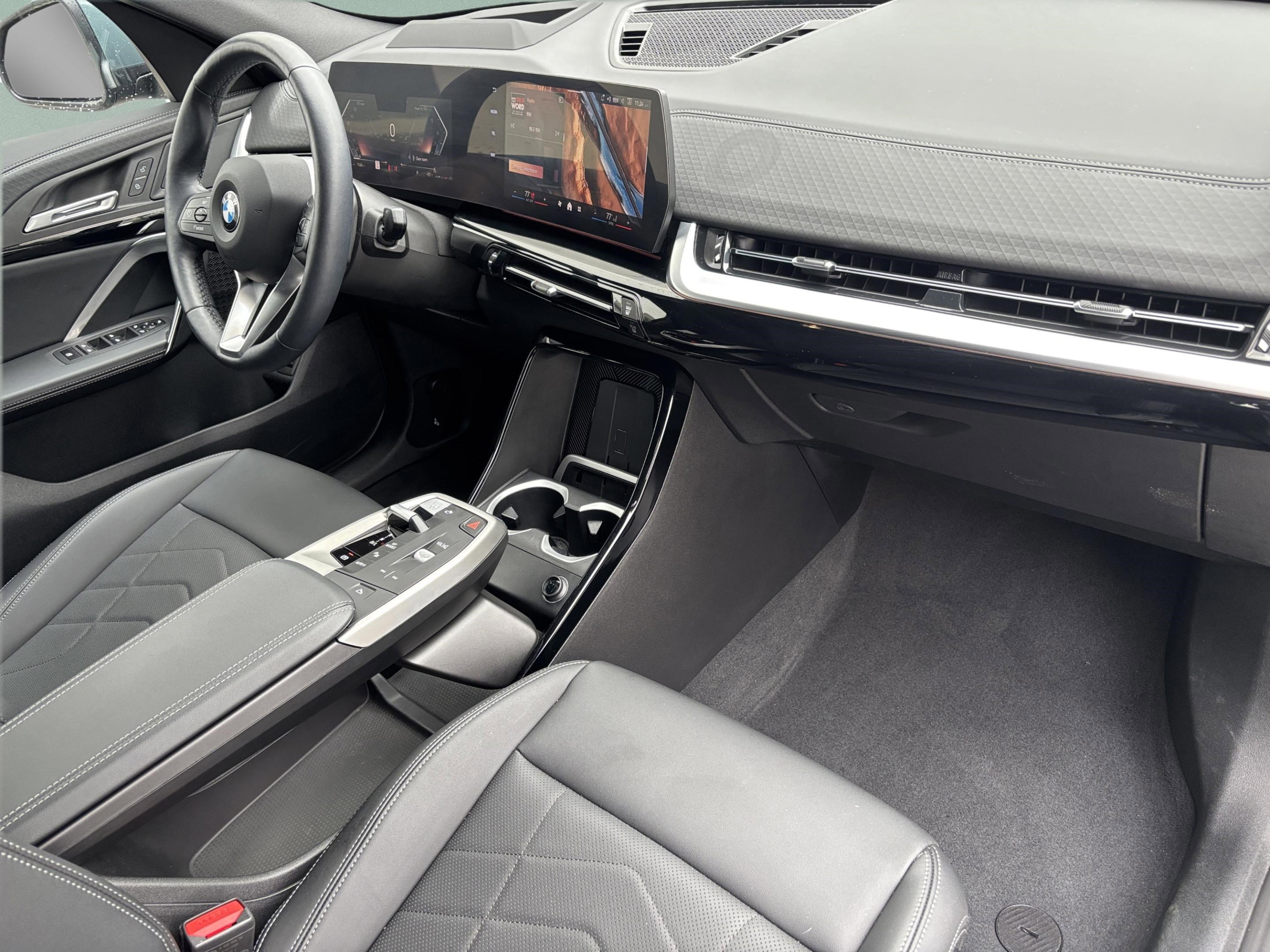 Used 2025 BMW X2 xDrive28i image 24