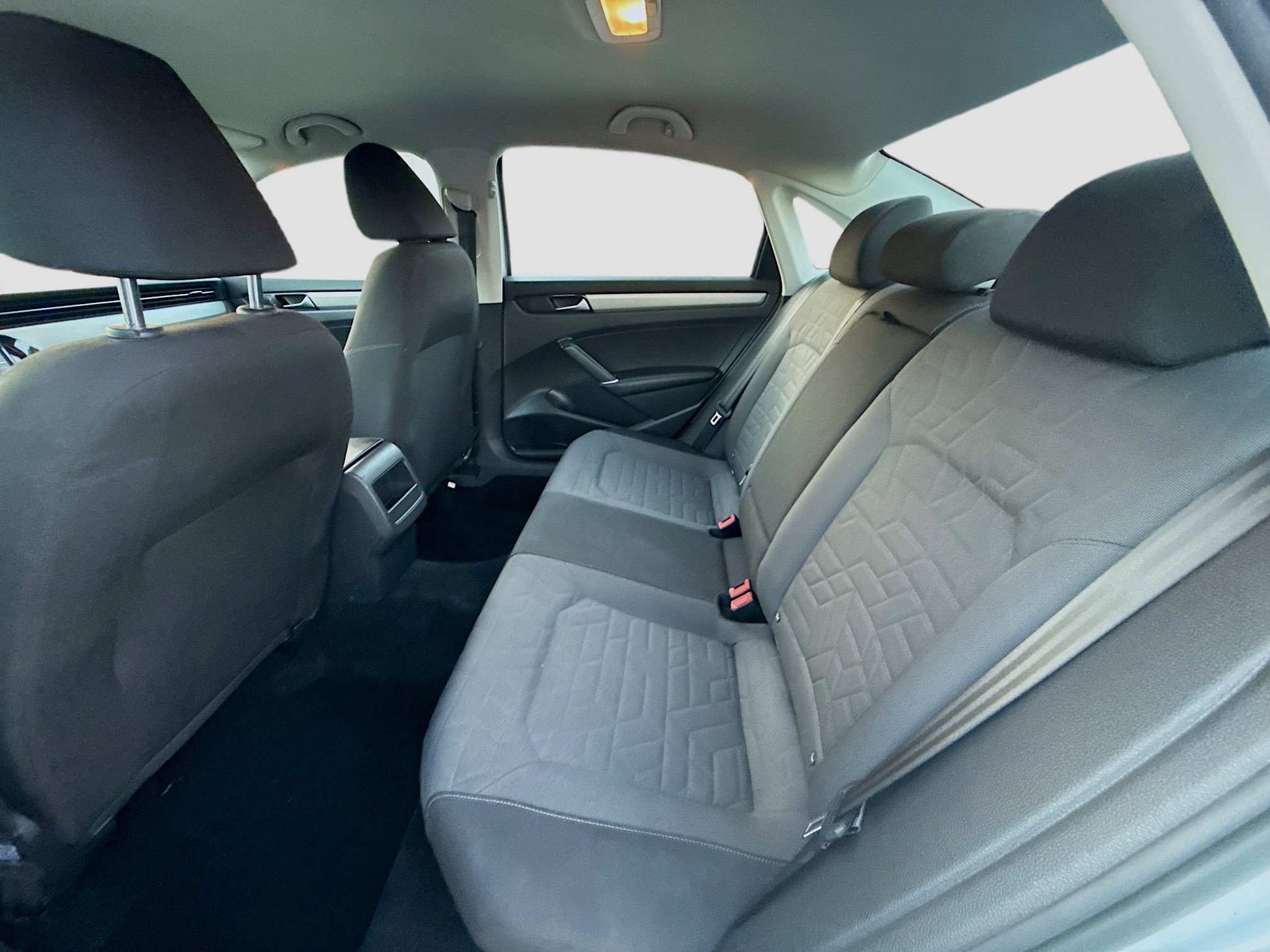 Used 2021 Volkswagen Passat 2.0T S image 22