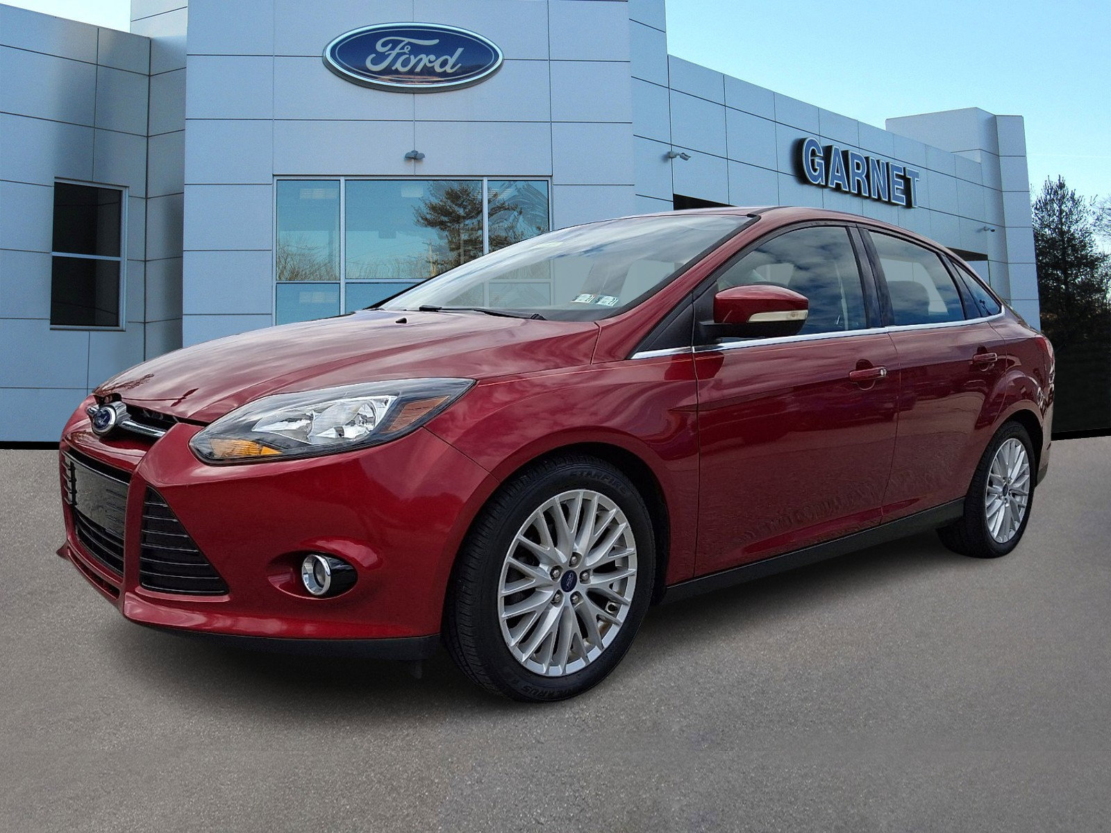 Used 2013 Ford Focus Titanium FWD image 4
