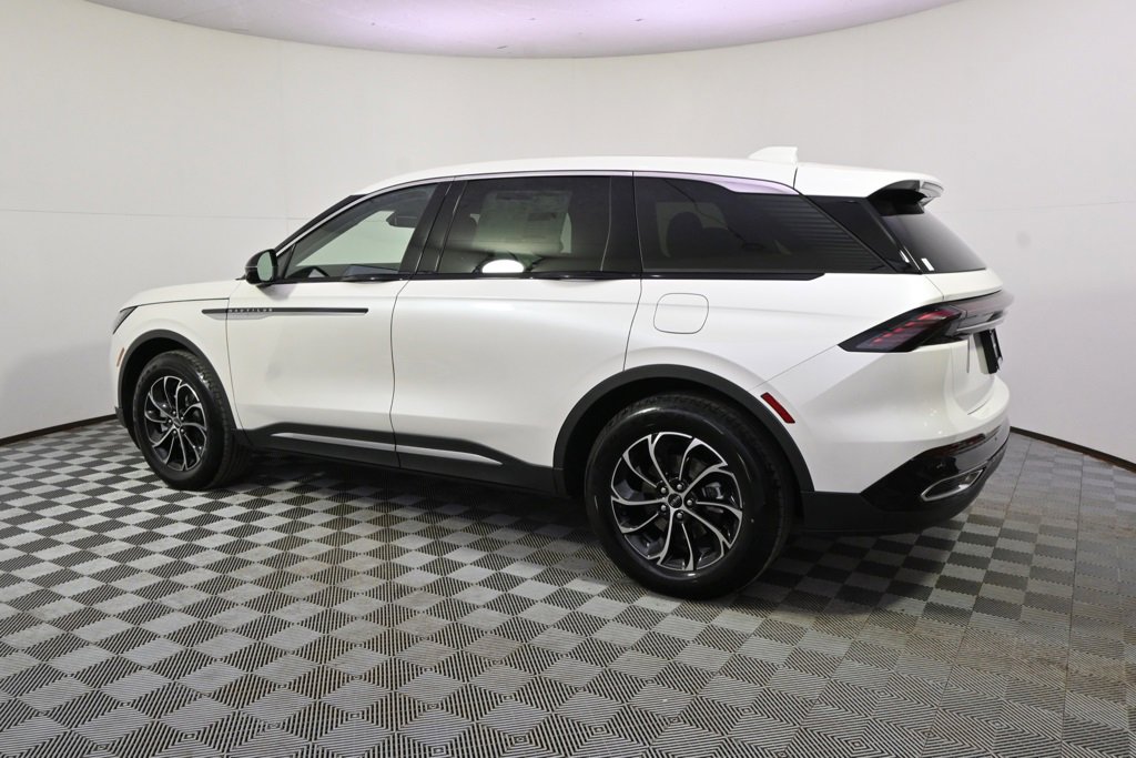 New 2026 Lincoln Nautilus Premier w/ Equipment Group 102A image 3