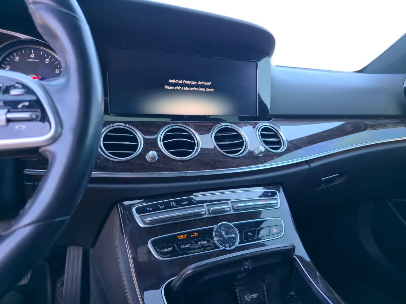 Used 2019 Mercedes-Benz E 300 4MATIC image 13
