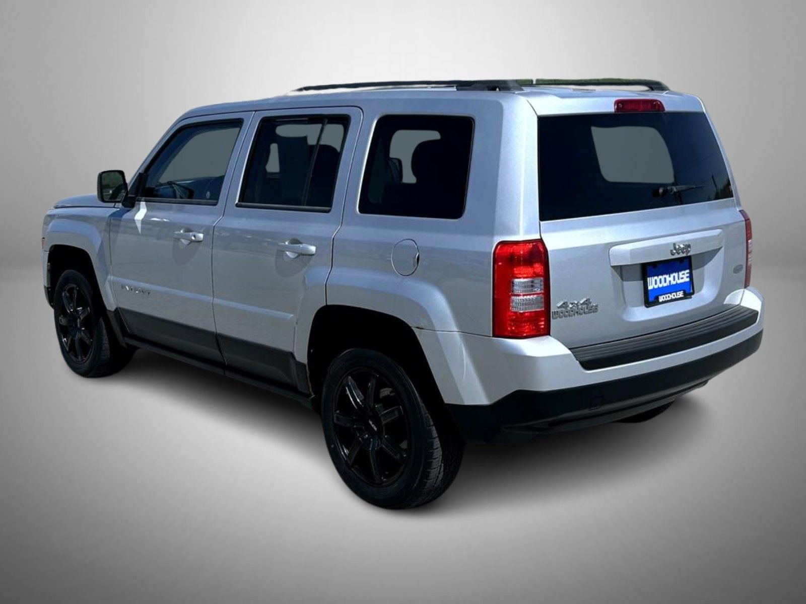 Used 2013 Jeep Patriot Latitude AWD/4WD image 7