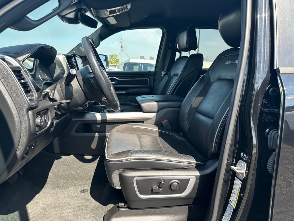 Used 2023 RAM 1500 Laramie AWD/4WD image 11