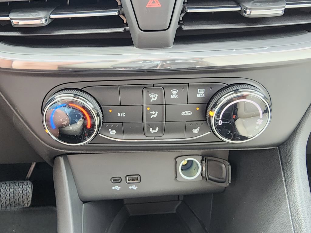 New 2026 Buick Encore GX Preferred w/ Comfort Package FWD image 26