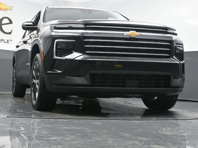 New 2026 Chevrolet Traverse LT w/ Sun and Wheel Package image 3