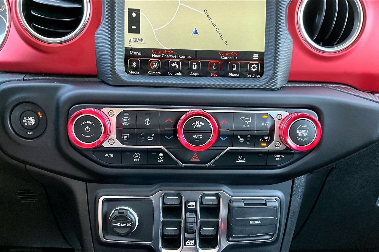 Used 2021 Jeep Gladiator Rubicon AWD/4WD image 18