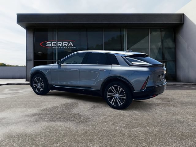 Certified 2024 Cadillac Lyriq Luxury AWD/4WD image 3