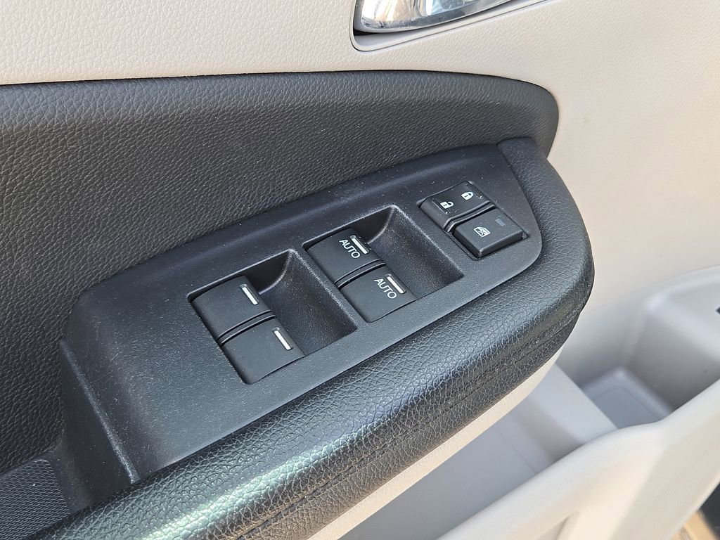 Used 2017 Honda Pilot Touring image 22