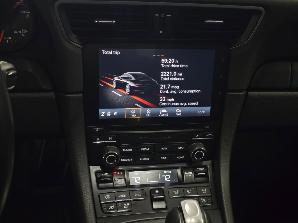 Certified 2018 Porsche 911 Carrera GTS RWD image 16