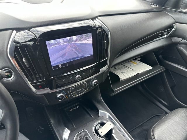 Used 2022 Chevrolet Traverse LT image 30