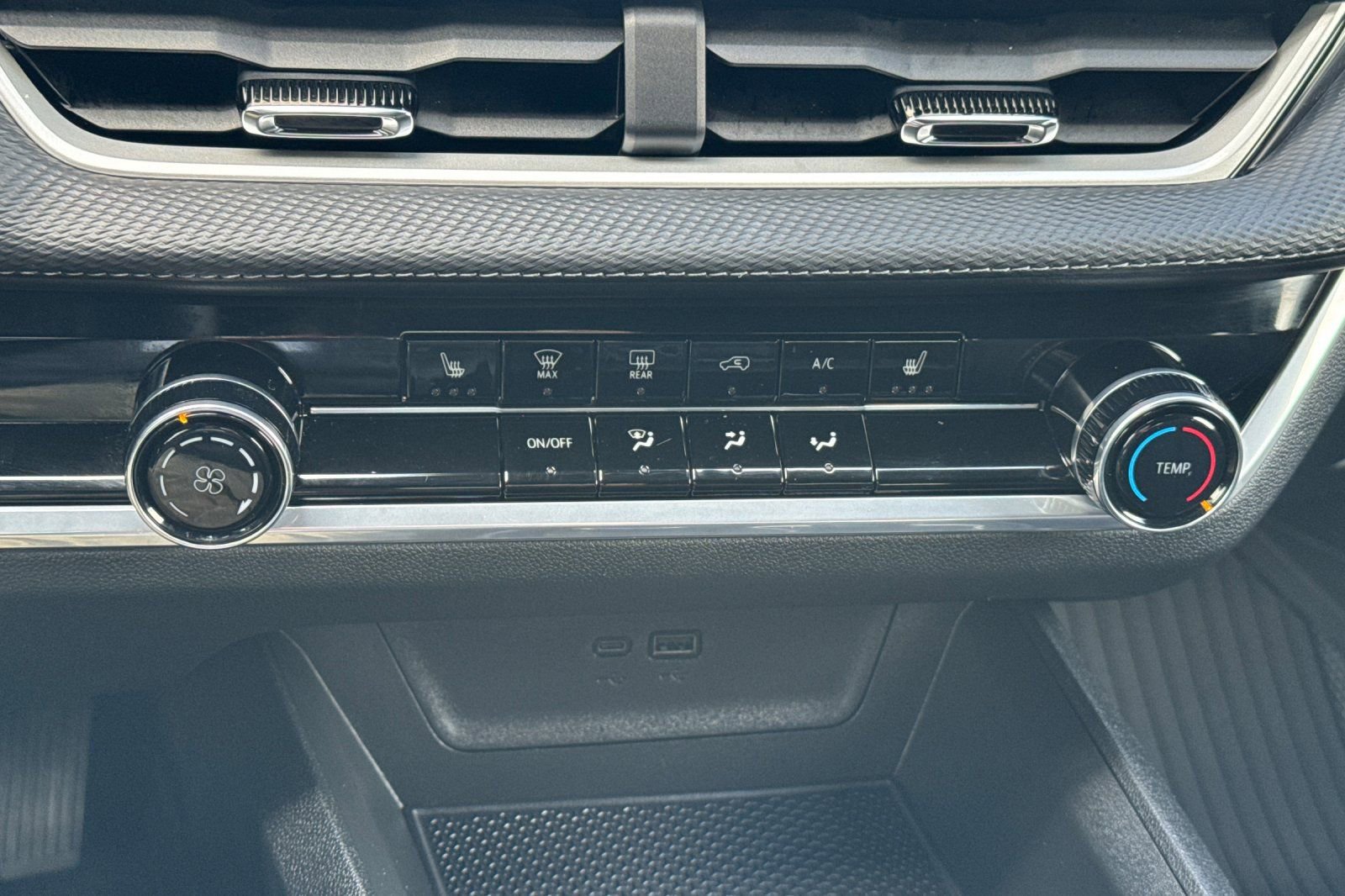 Used 2026 Chevrolet Equinox LT w/ LPO, Floor Liner Package image 28