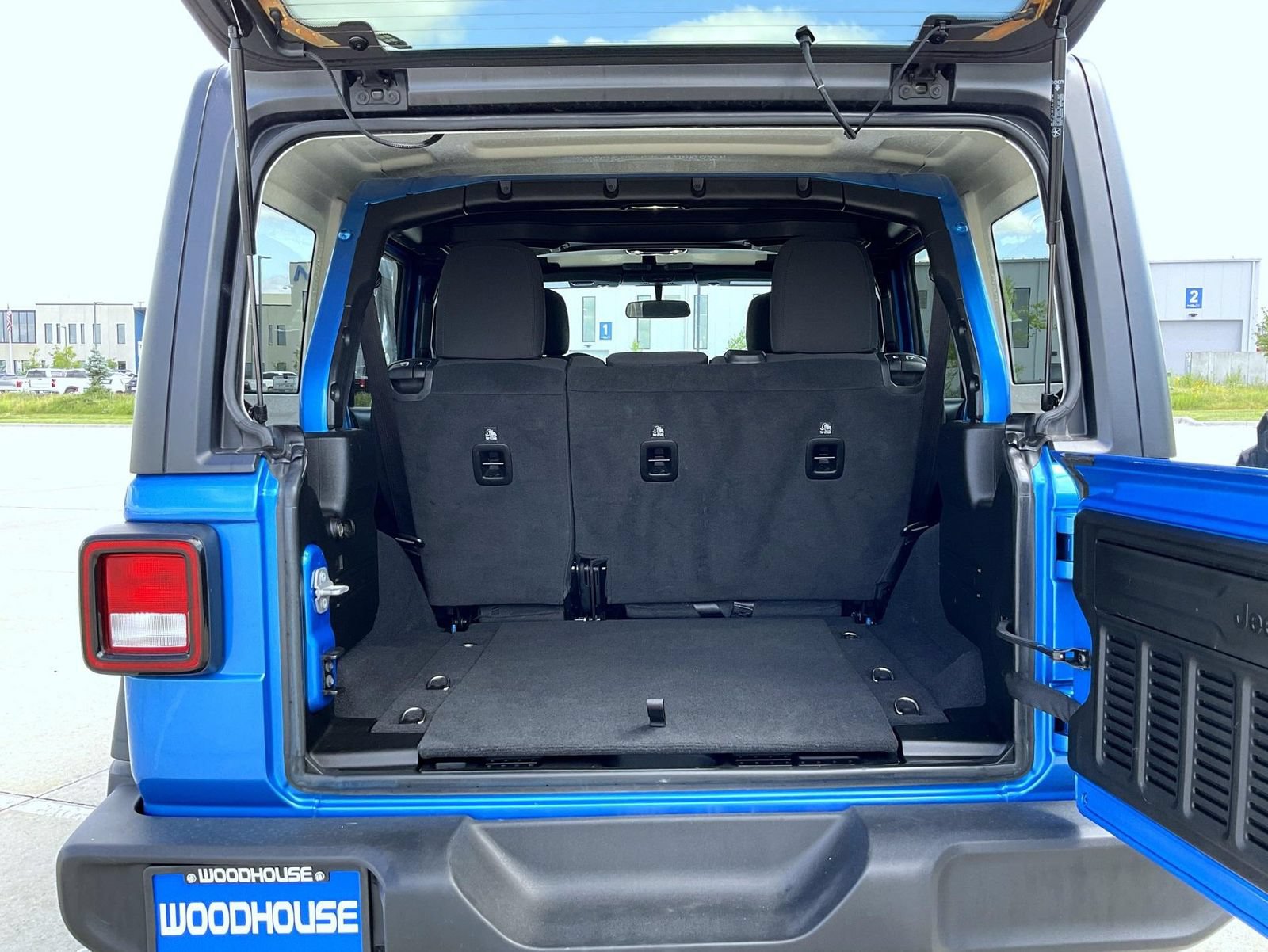 Used 2022 Jeep Wrangler Unlimited Sport AWD/4WD image 22