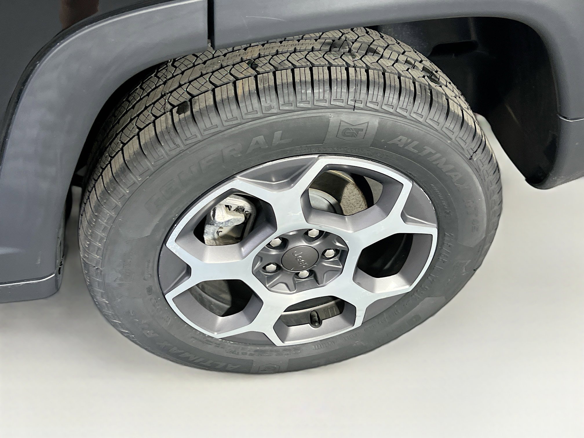 Used 2022 Jeep Compass Trailhawk w/ Trailhawk Elite Group image 32