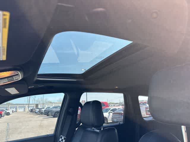 Used 2018 Jeep Grand Cherokee Altitude AWD/4WD image 6