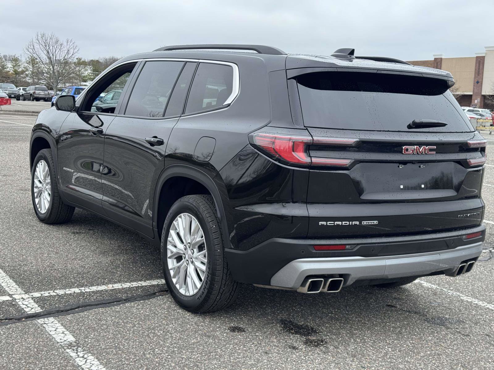 Used 2025 GMC Acadia Elevation w/ Elevation Premium Package image 5