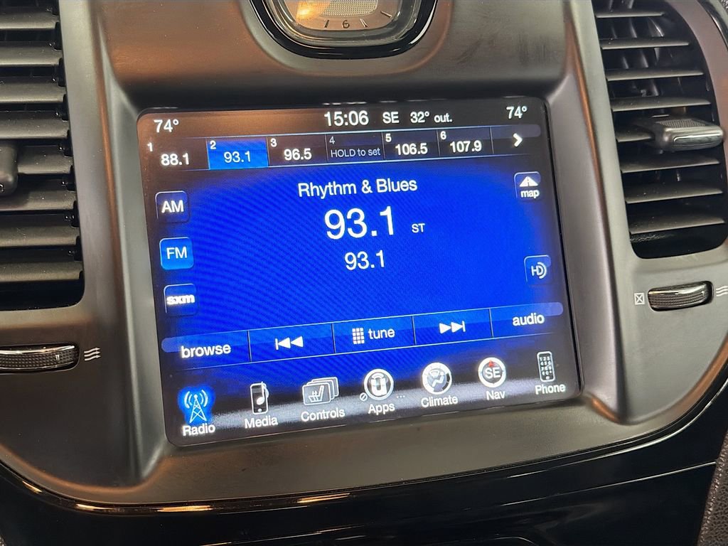 Used 2016 Chrysler 300 S image 14