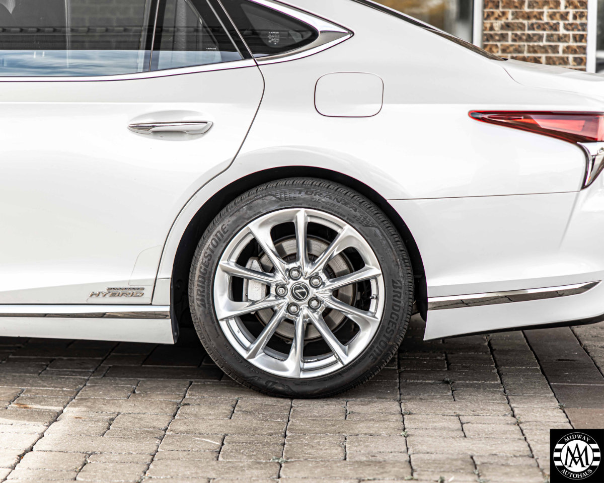 Used 2020 Lexus LS 500h AWD image 7