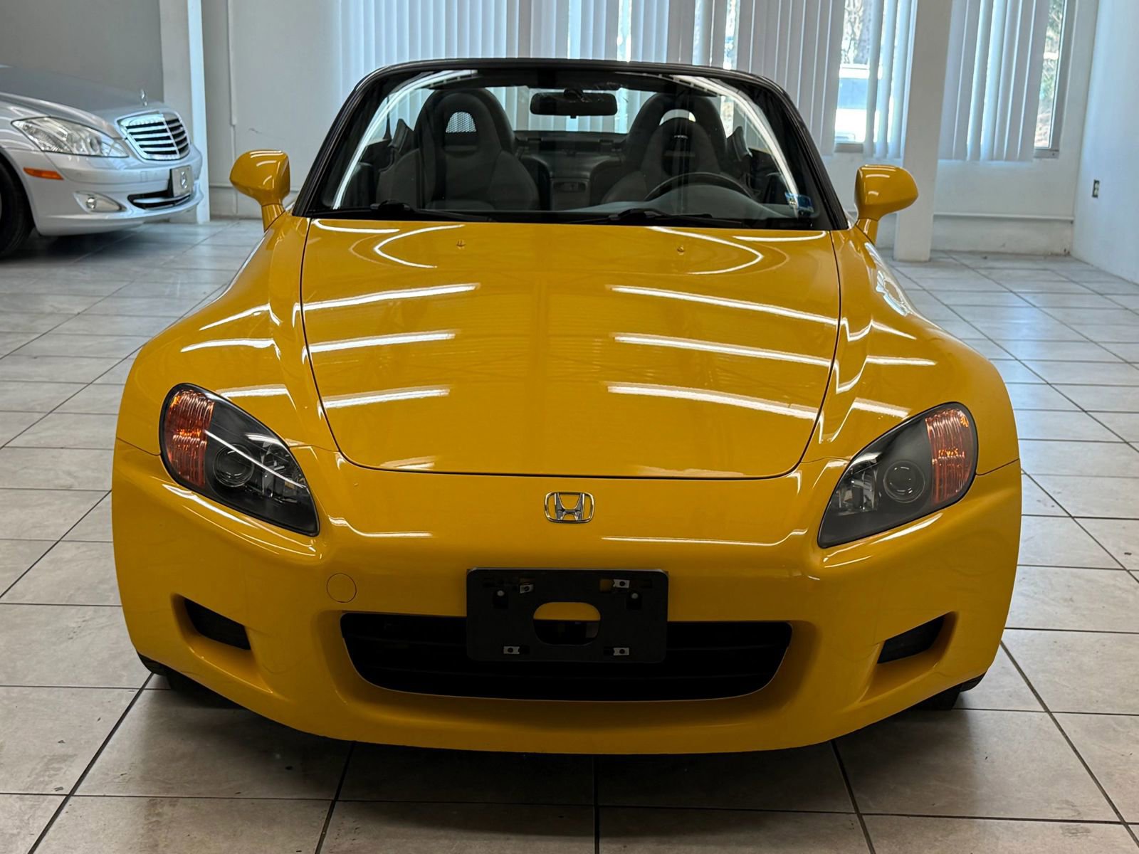 Used 2003 Honda S2000 image 2