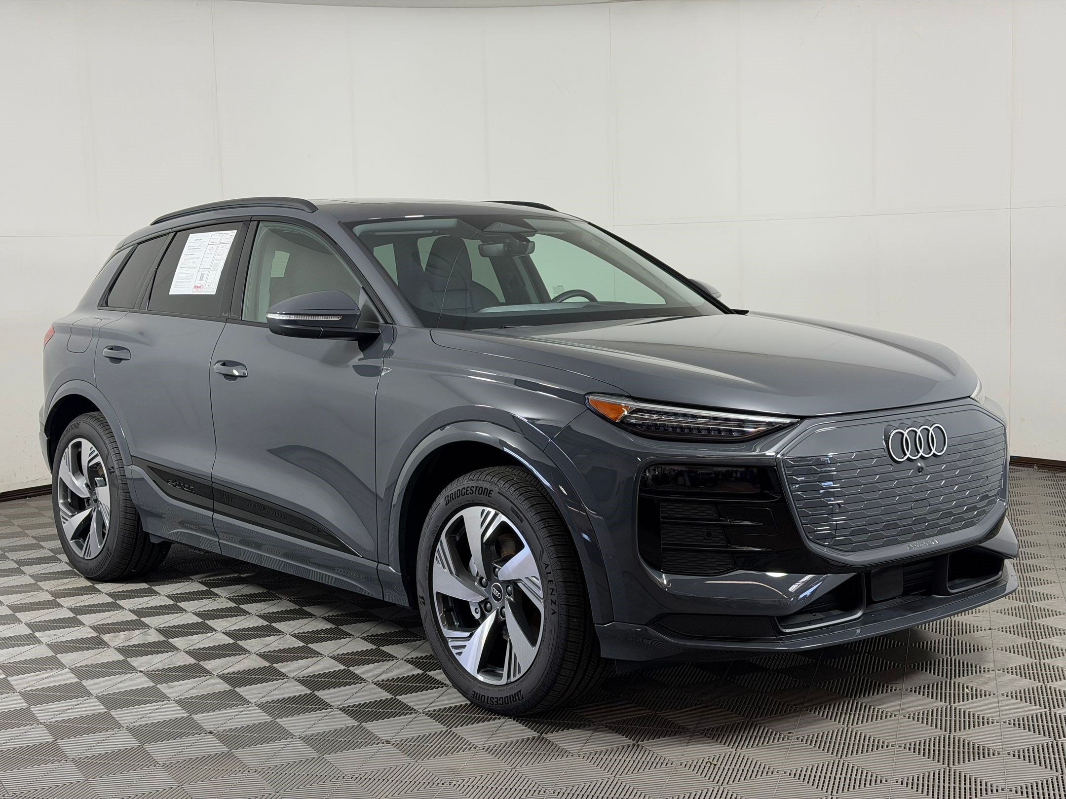 Certified 2025 Audi Q6 e-tron Premium Plus w/ Premium Plus AWD/4WD image 7