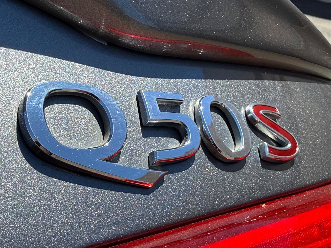 Used 2016 INFINITI Q50 Red Sport 400 AWD/4WD image 13