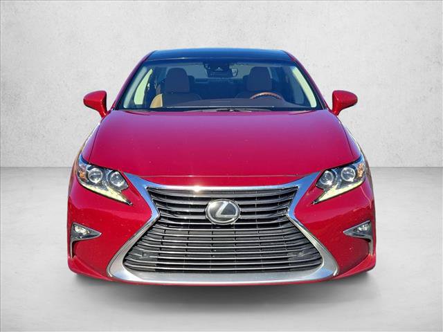 Used 2017 Lexus ES 350 w/ Ultra Luxury Package FWD image 2