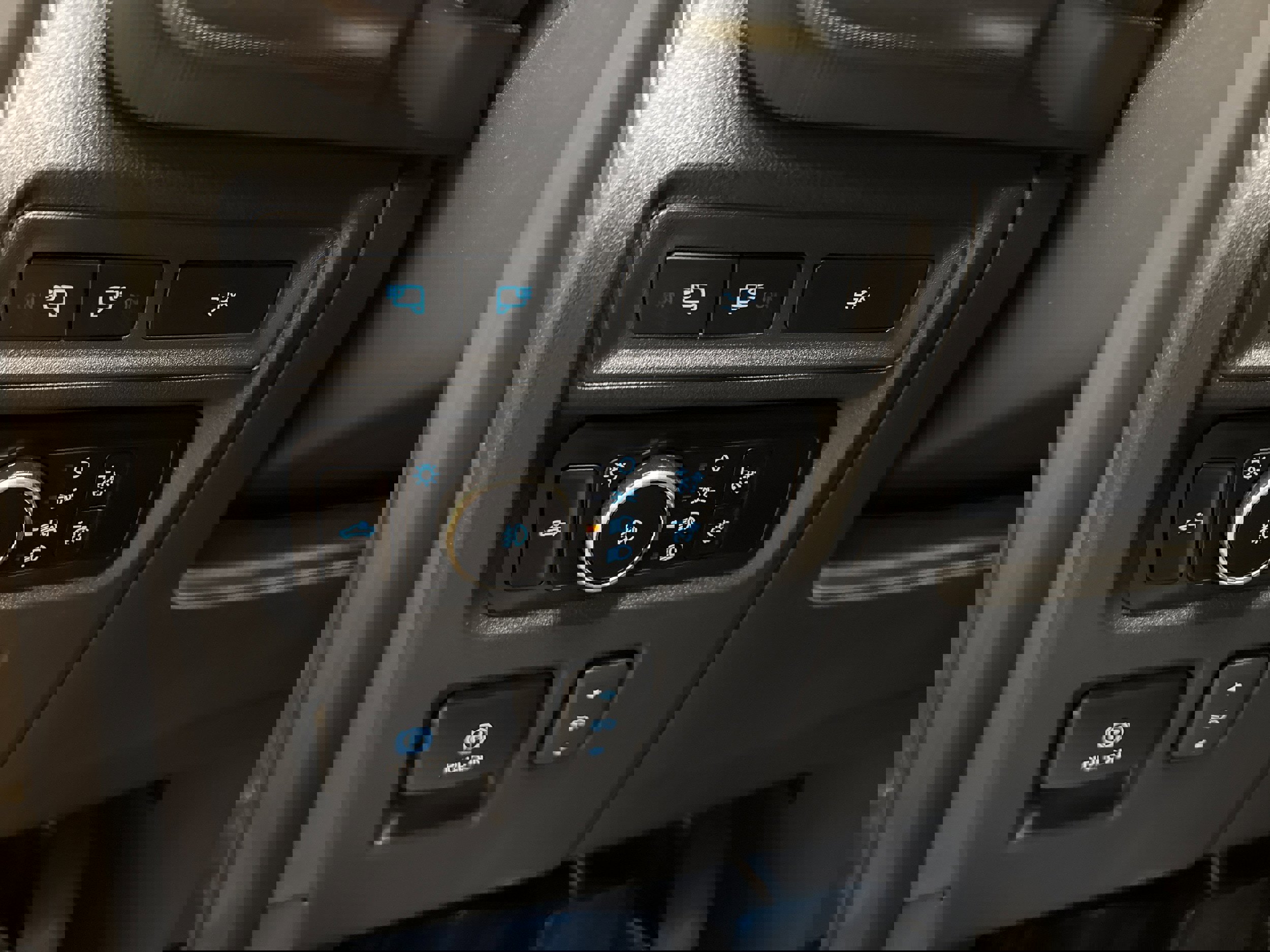 Used 2023 Ford F150 Platinum image 28