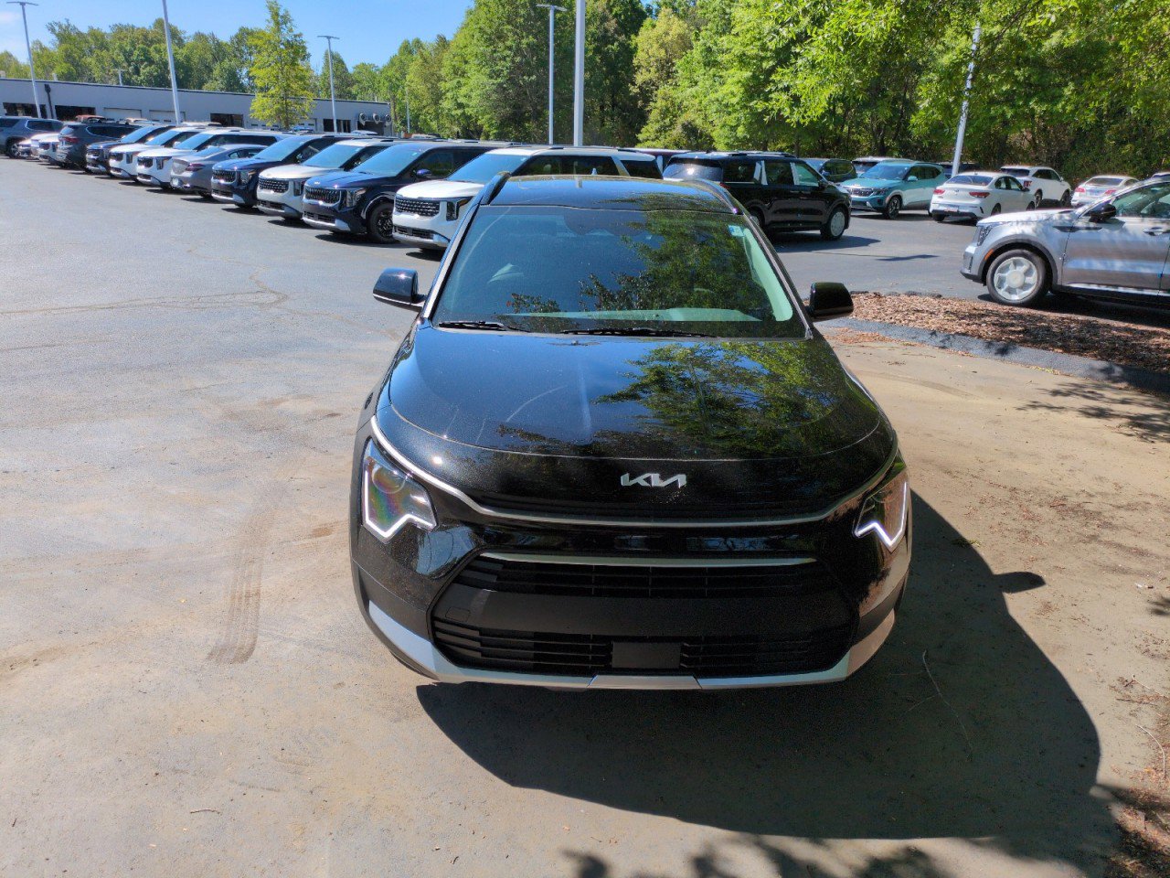 New 2026 Kia Niro EX FWD image 2