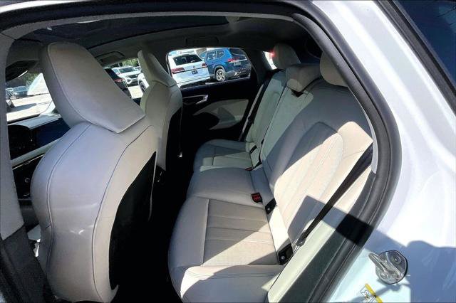 Certified 2025 Audi A5 2.0T Premium Plus w/ Premium Plus AWD/4WD image 17