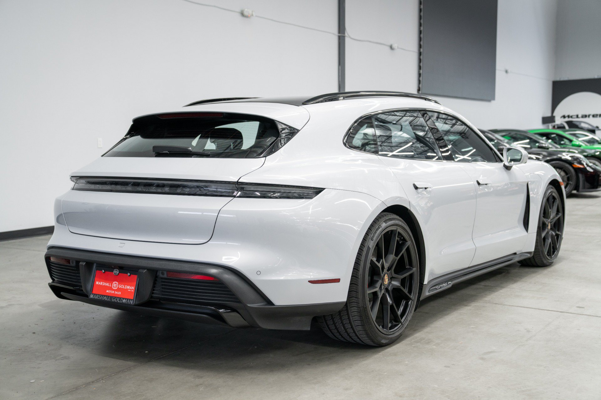 Used 2022 Porsche Taycan GTS AWD/4WD image 8