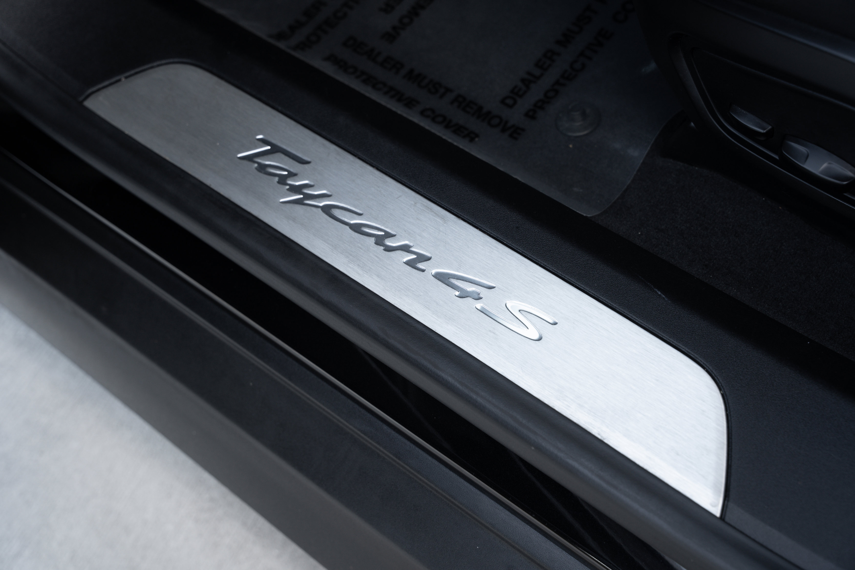 Used 2021 Porsche Taycan 4S image 22